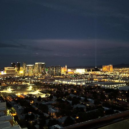 Palms Place - 27Th Floor Strip View Studio Aparthotel ลาสเวกัส ภายนอก รูปภาพ